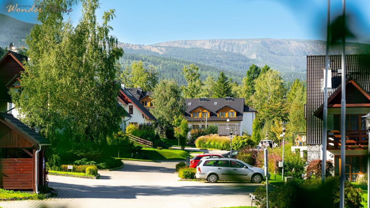 Wonder Home - Domki Gorskie Z Kominkami, Bezplatnym Parkingiem I Placem Zabaw Na Terenie Kompleksu Karpacz Esterno foto